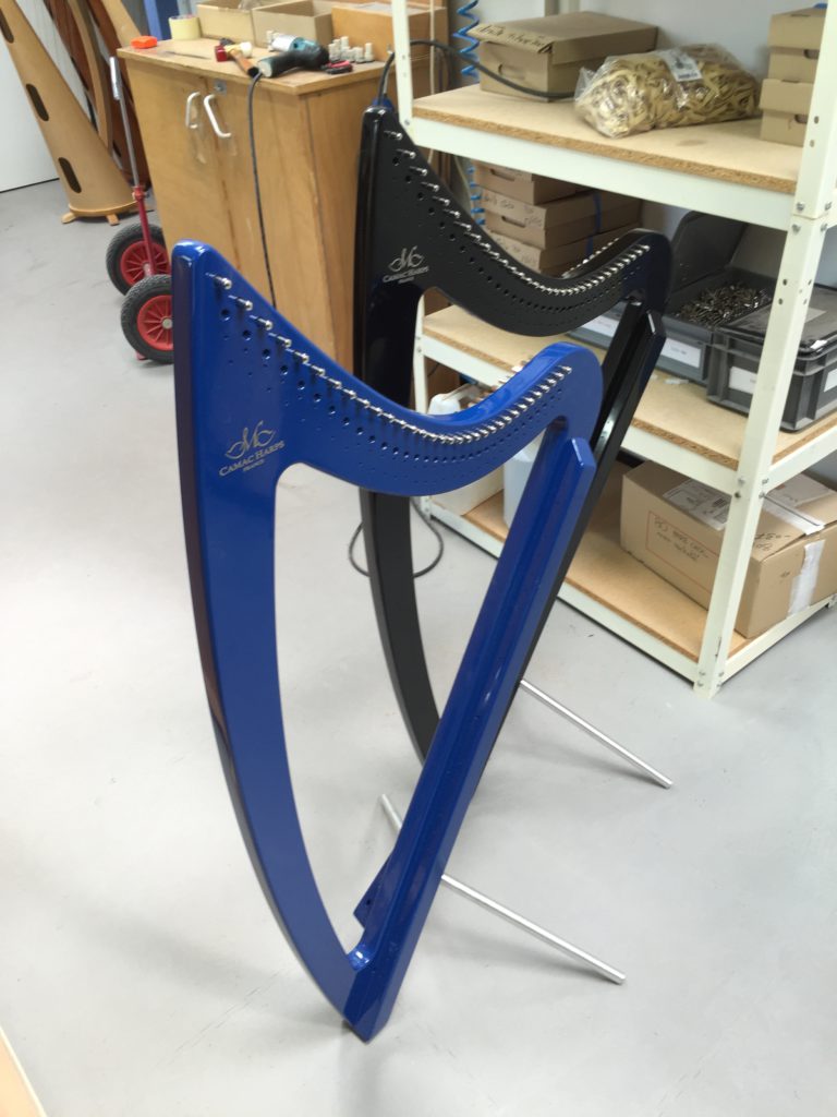 2-DHC-harps-unstrung-black-and-blue_1779
