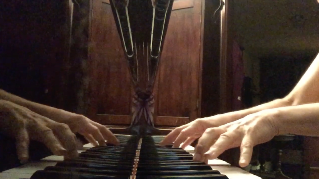 pianohands-2
